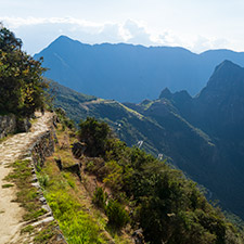 Diferenças entre a Trilha Inca e as Caminhadas Alternativas