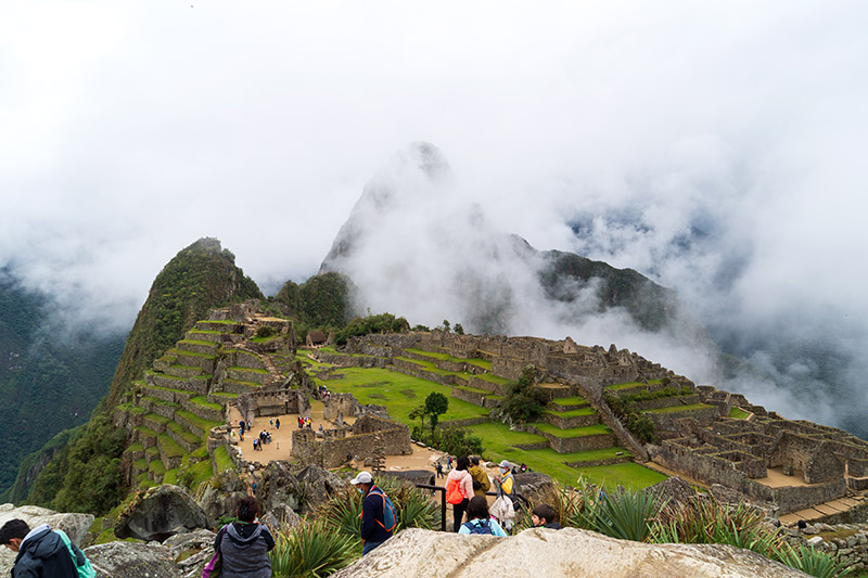 Machu Picchu em um dia nublado
